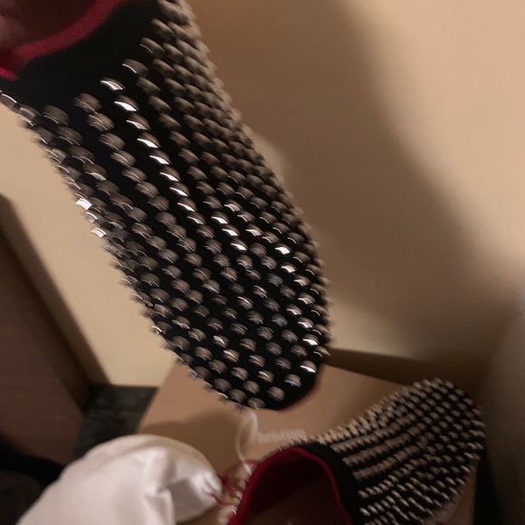 Brand new shows - Picture 6 of 7